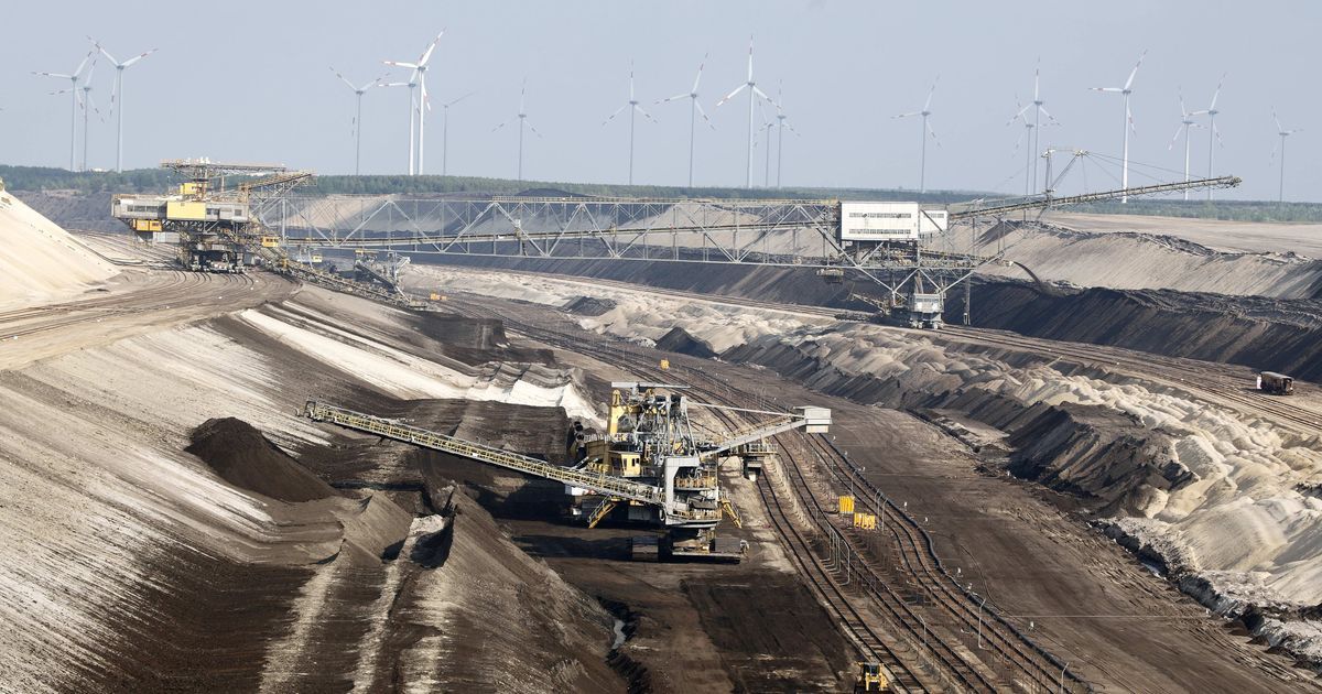 Abschied und Anfang: Kohlegrube wird Ostsee.